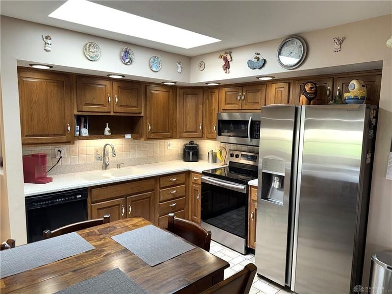 6208 Rosecrest Drive, Butler Township, OH 45414 Photo 22