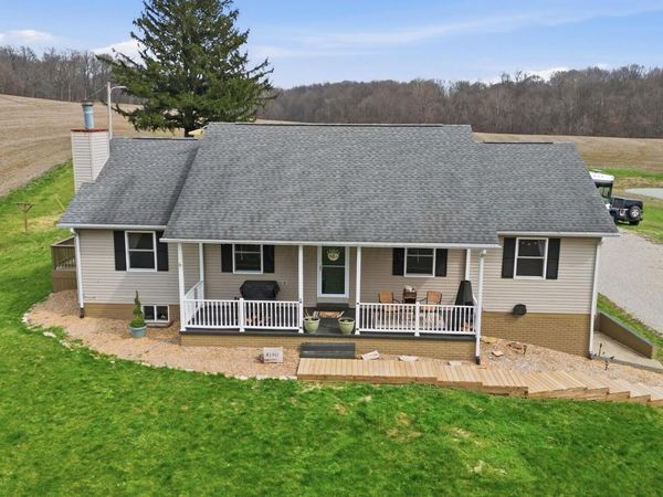 4190 Township Road 143 NE, Somerset, OH 43783