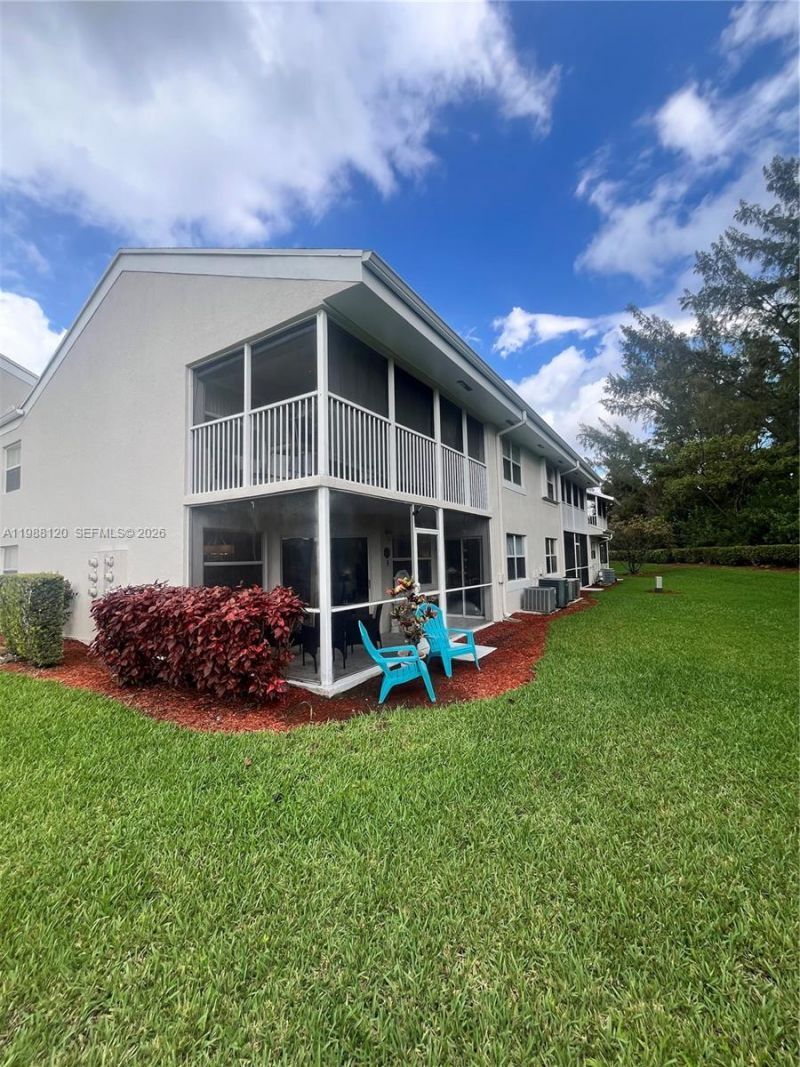 2243 SE 27th Dr, Unit 103-D, Homestead, FL 33035 Photo