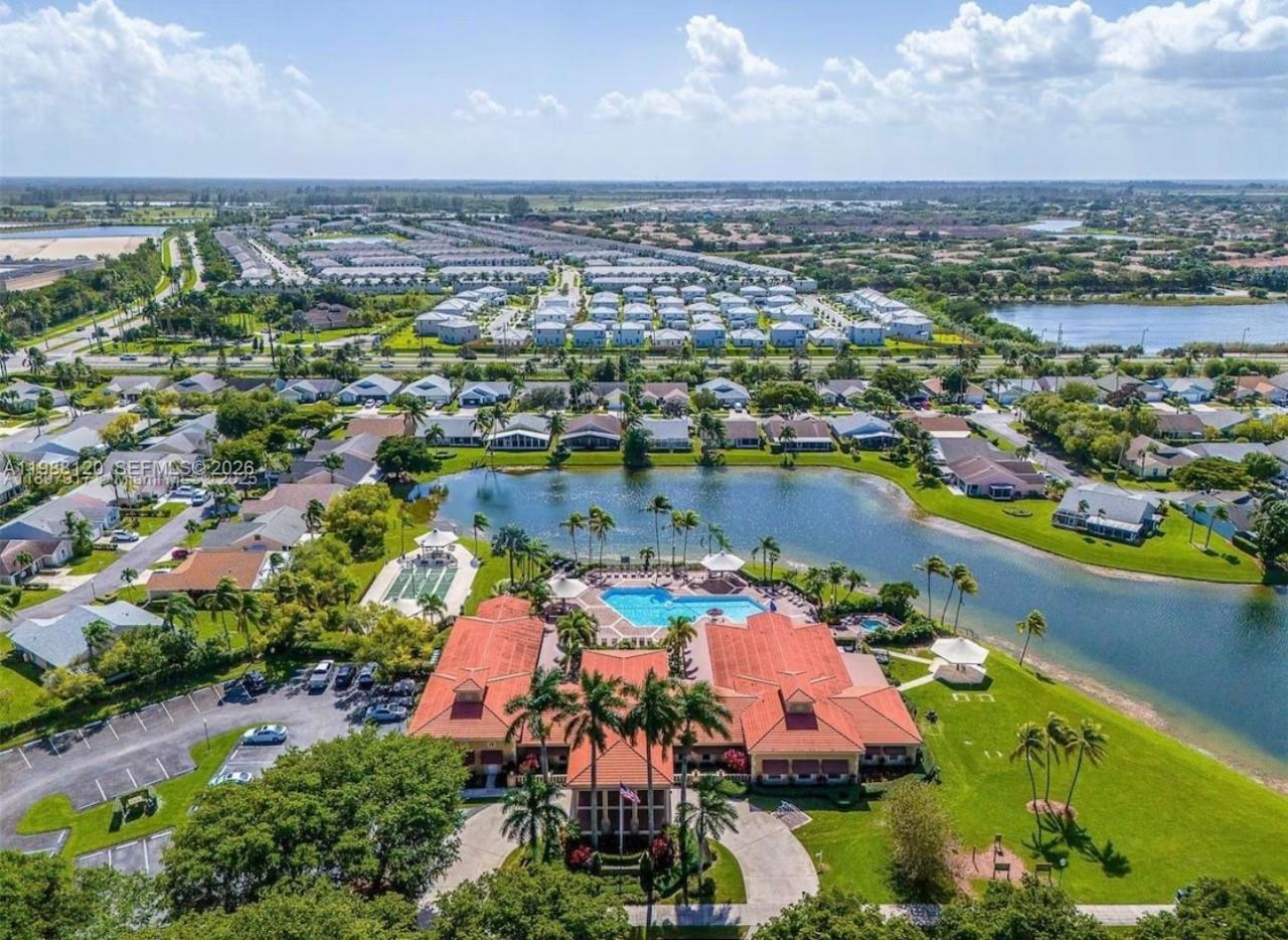 2243 SE 27th Dr, Unit 103-D, Homestead, FL 33035 Photo