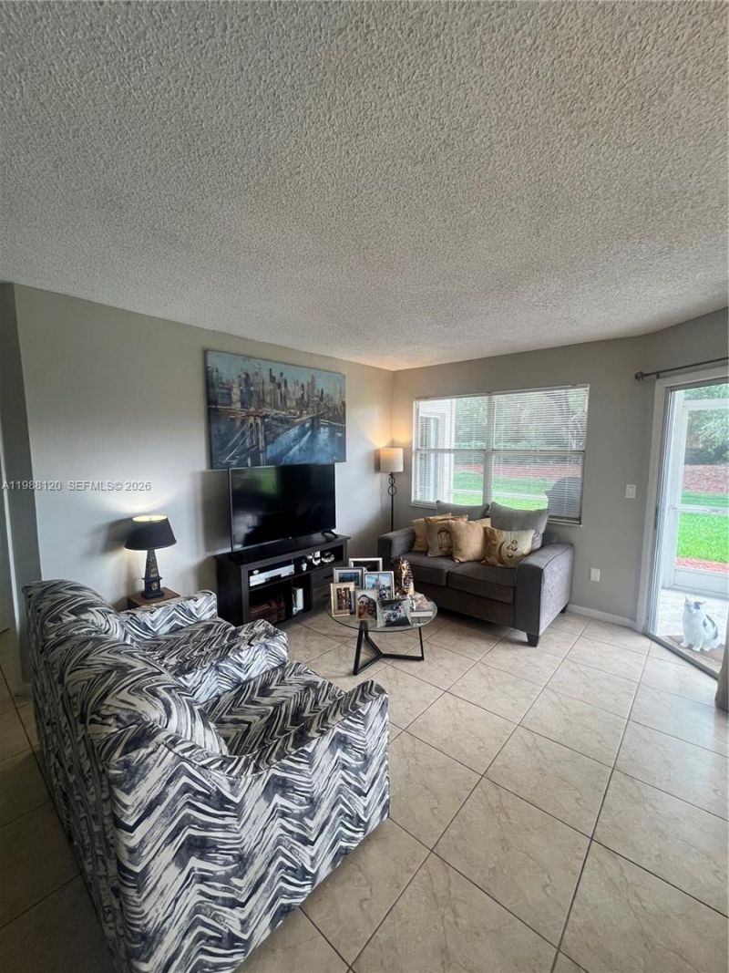 2243 SE 27th Dr, Unit 103-D, Homestead, FL 33035 Photo