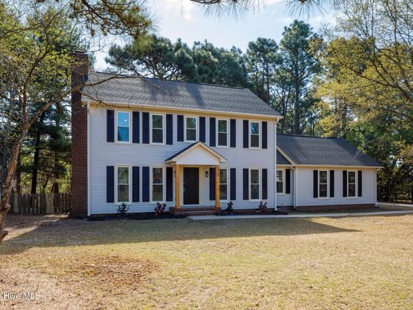 312 Edinboro Drive , Southern Pines, NC 28387