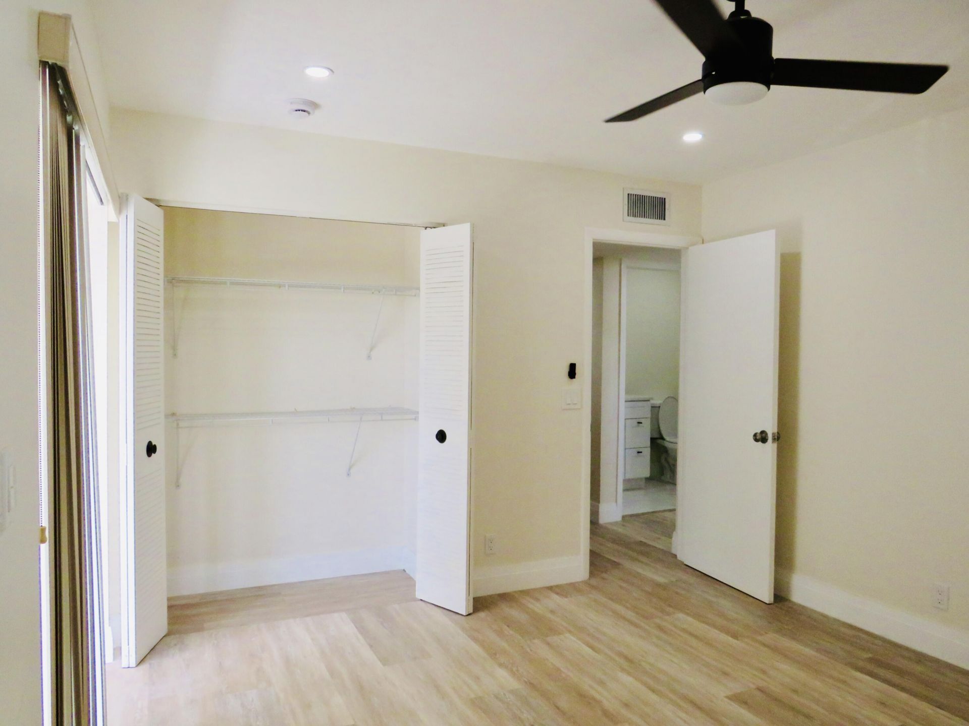 557 Burgundy L, Delray Beach, FL 33484 Photo