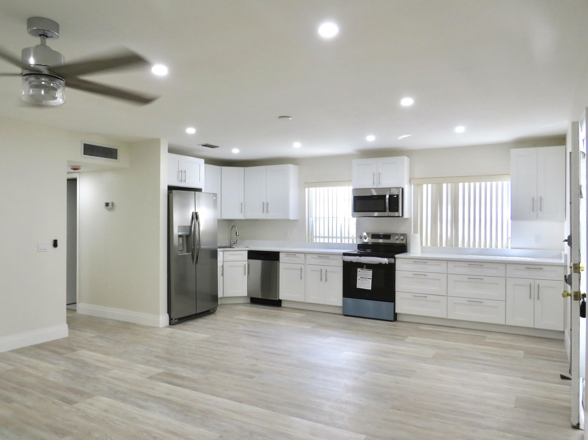 557 Burgundy L, Delray Beach, FL 33484 Photo