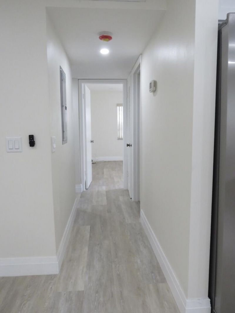 557 Burgundy L, Delray Beach, FL 33484 Photo