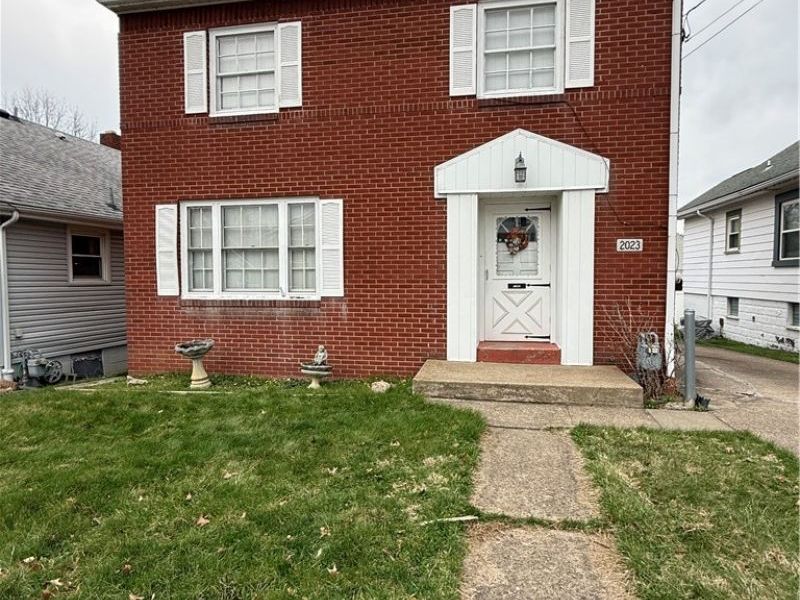 2023 Fairmont Avenue, Steubenville, OH 43952 Photo 1