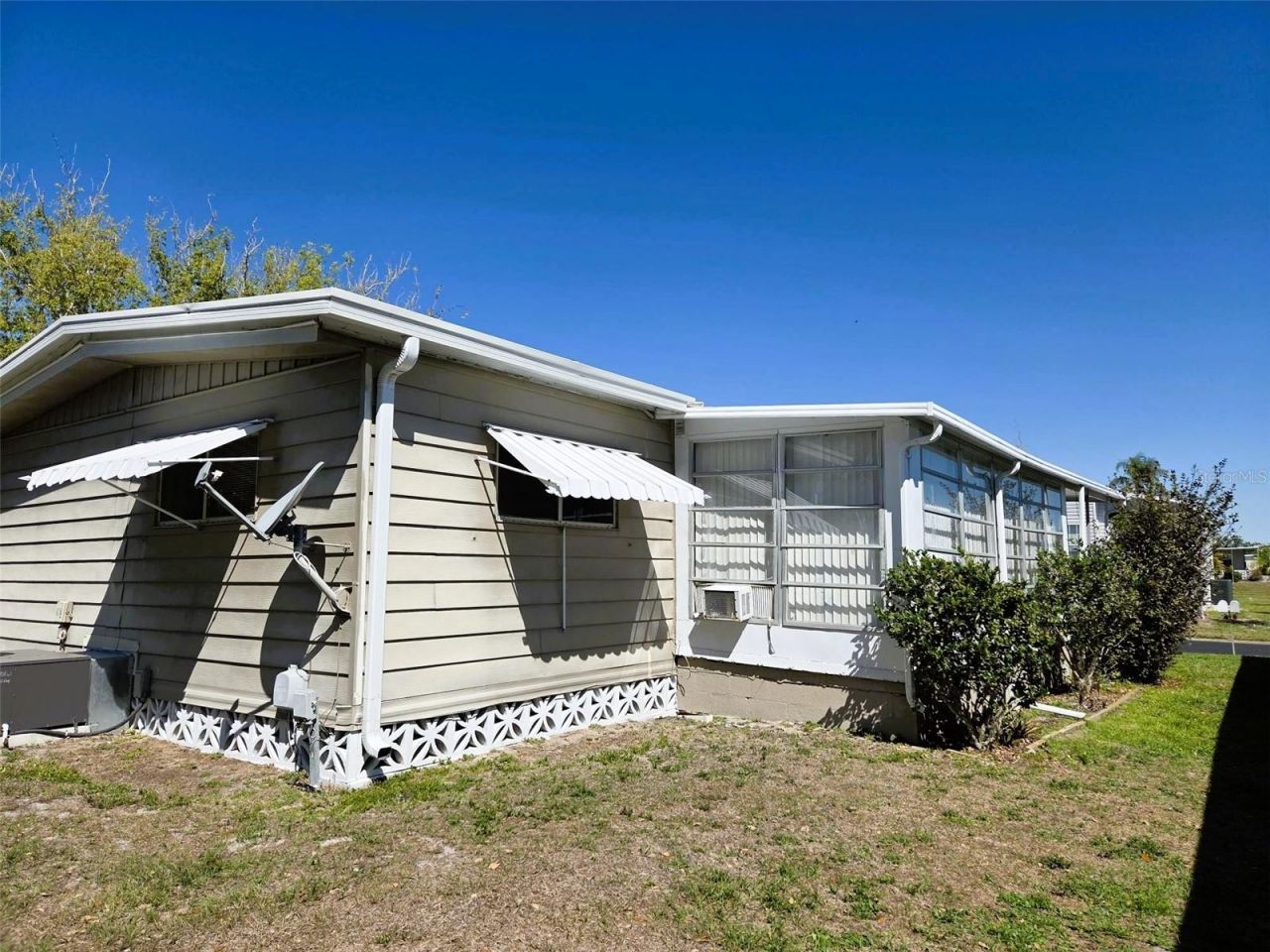 3218 Oakwood Boulevard S, Sarasota, FL 34237 Photo