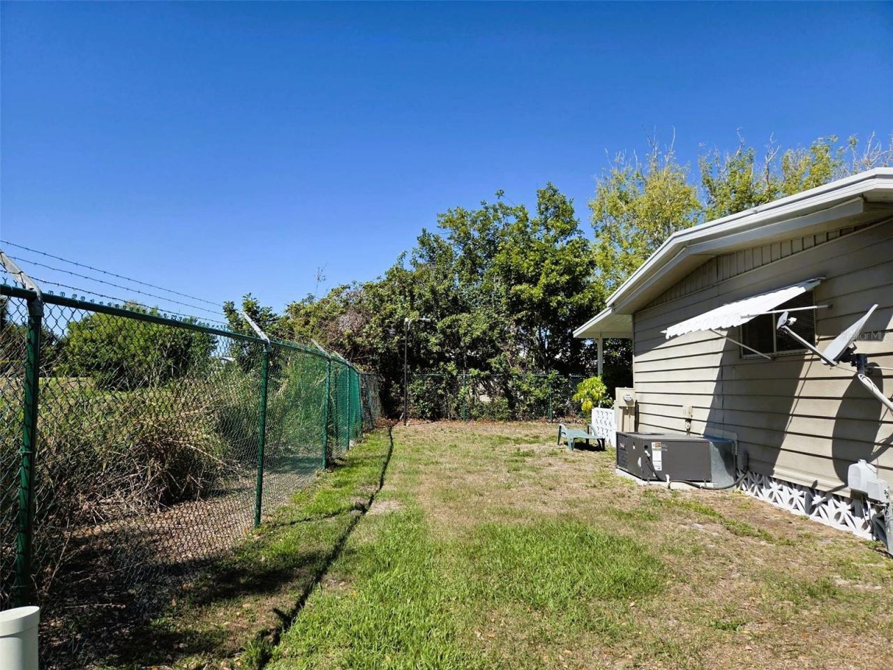 3218 Oakwood Boulevard S, Sarasota, FL 34237 Photo
