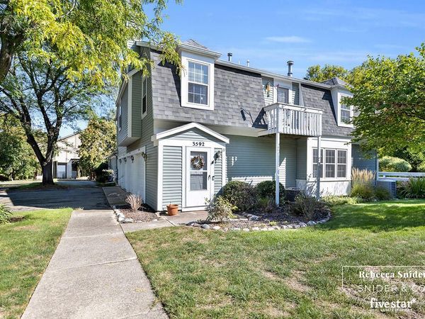 3592 Whispering Brook Drive SE, Grand Rapids, MI 49508