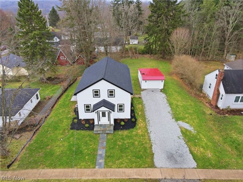 13829 Carlton Street, Burton, OH 44021 Photo 2