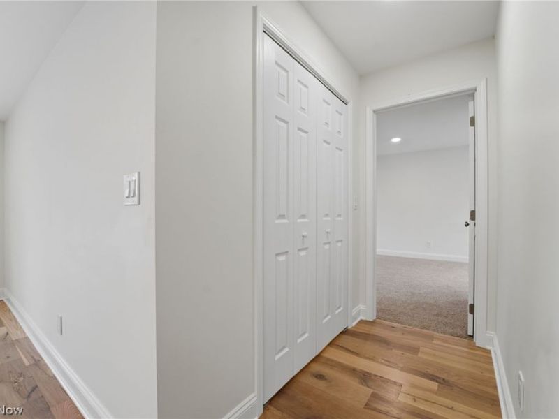 13829 Carlton Street, Burton, OH 44021 Photo 23