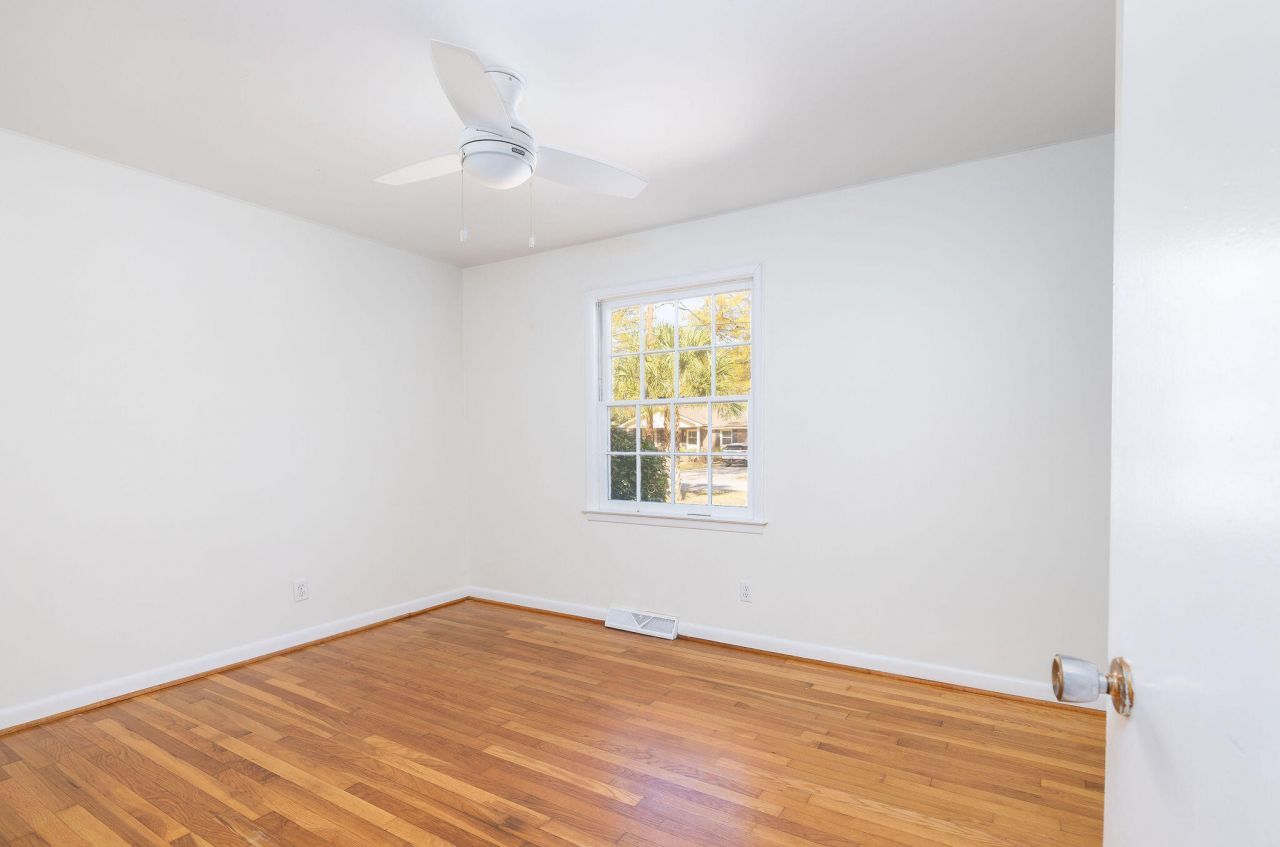 1317 Coleridge Street Photo 13