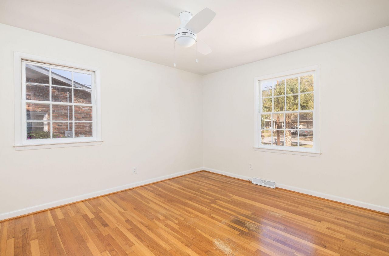 1317 Coleridge Street Photo 14