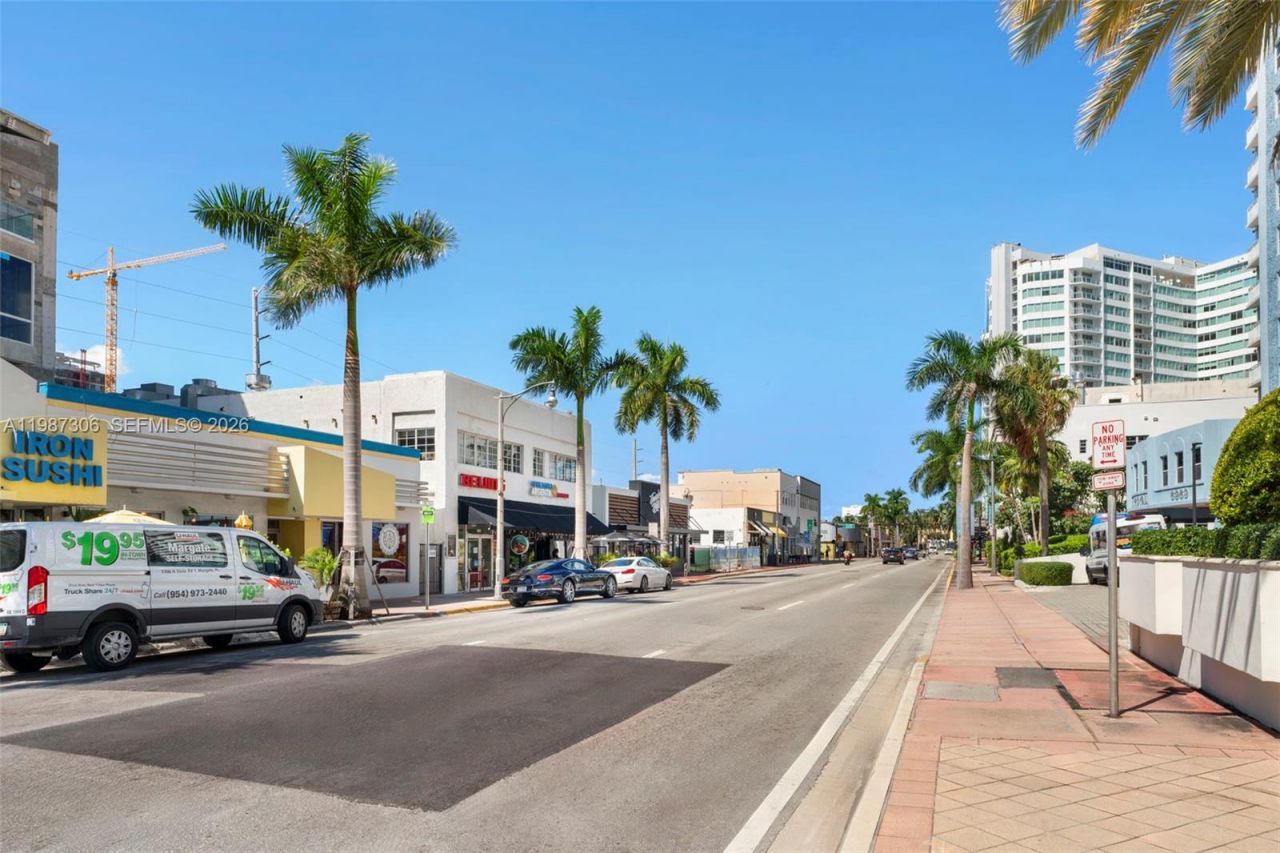 6917 Collins Ave , Unit 812, Miami Beach, FL 33141 Photo