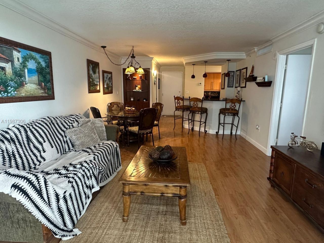 6917 Collins Ave , Unit 812, Miami Beach, FL 33141 Photo