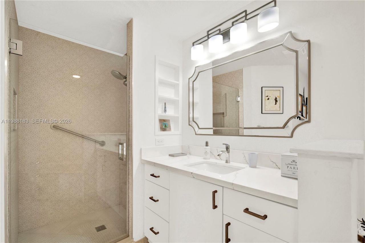 9021 SW 94th St, Unit 308, Miami, FL 33176 Photo