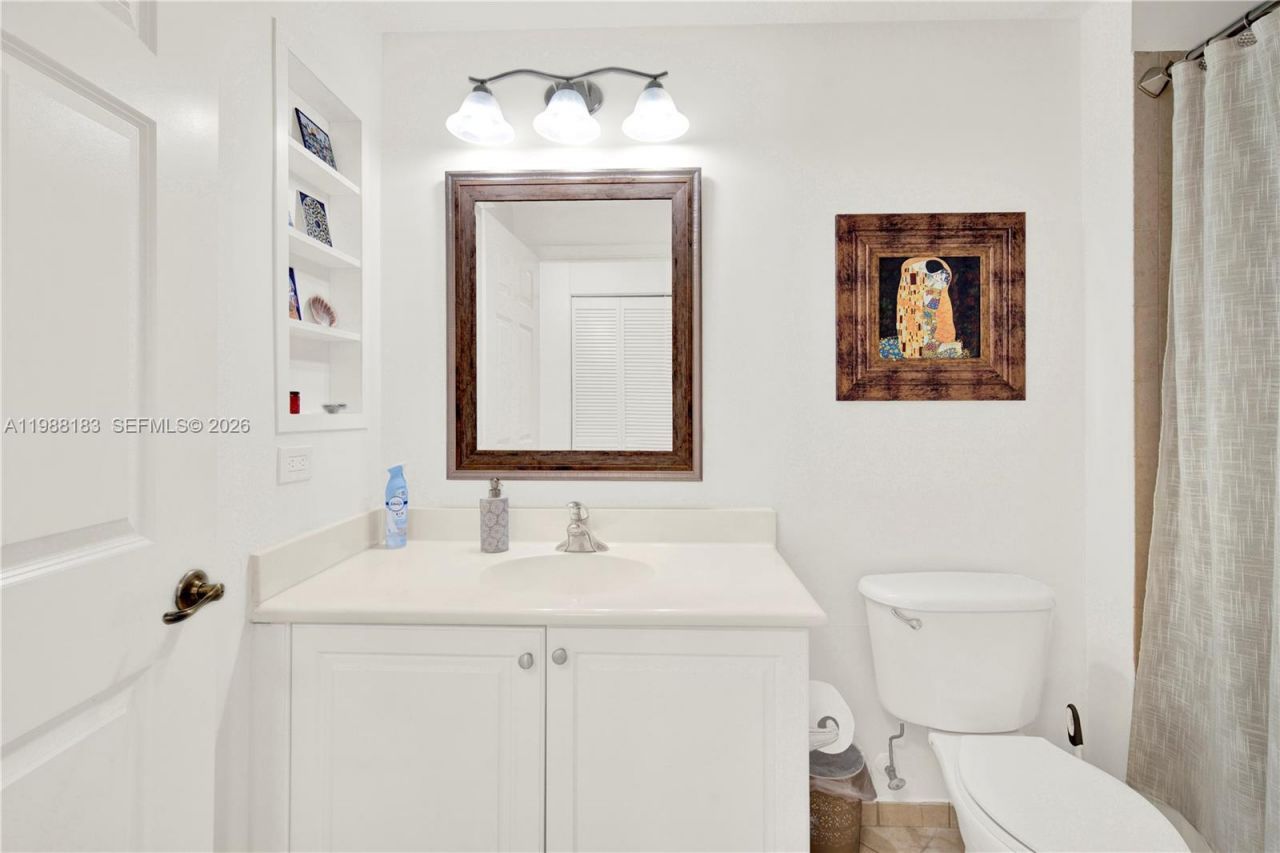 9021 SW 94th St, Unit 308, Miami, FL 33176 Photo