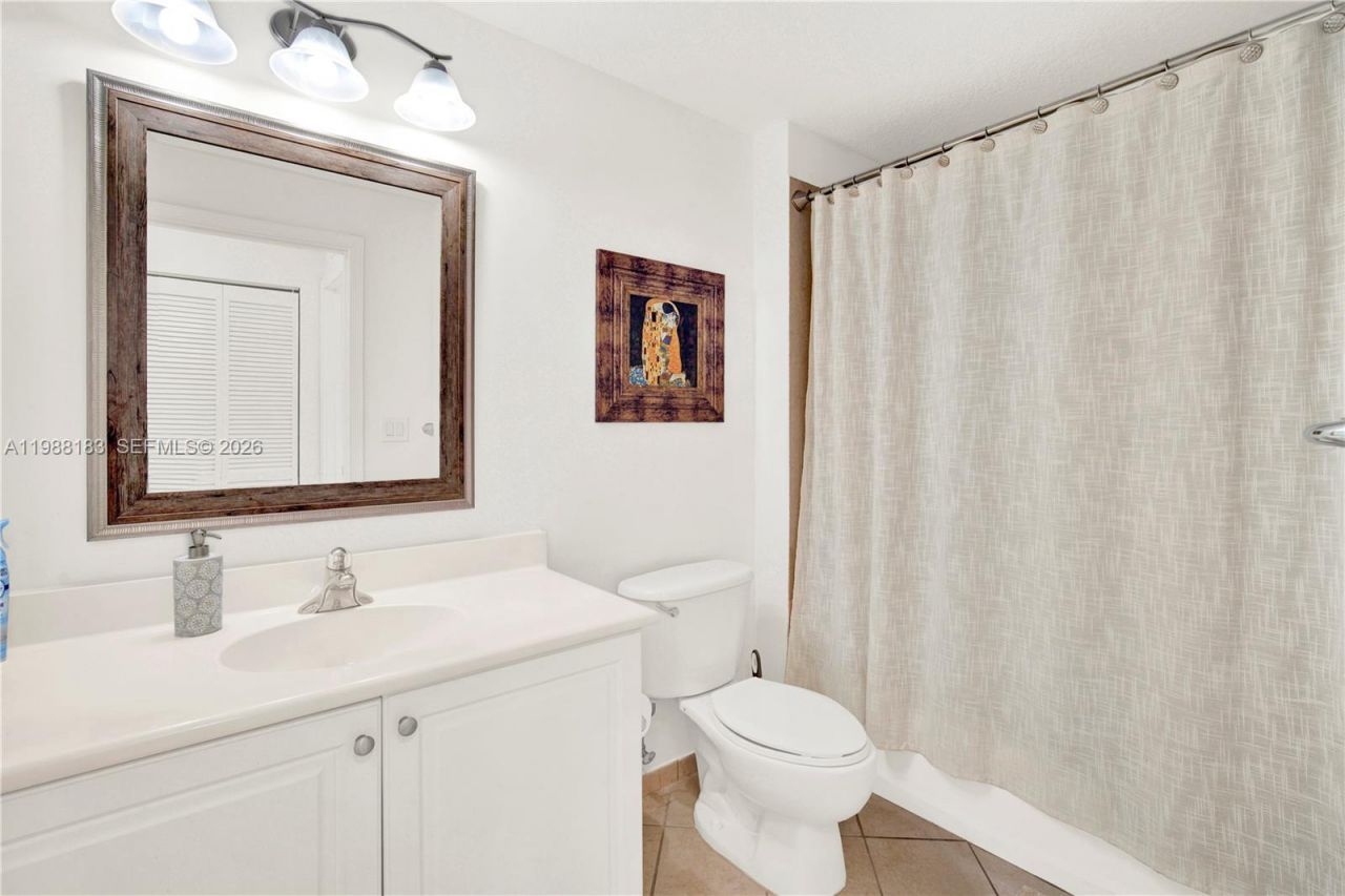 9021 SW 94th St, Unit 308, Miami, FL 33176 Photo