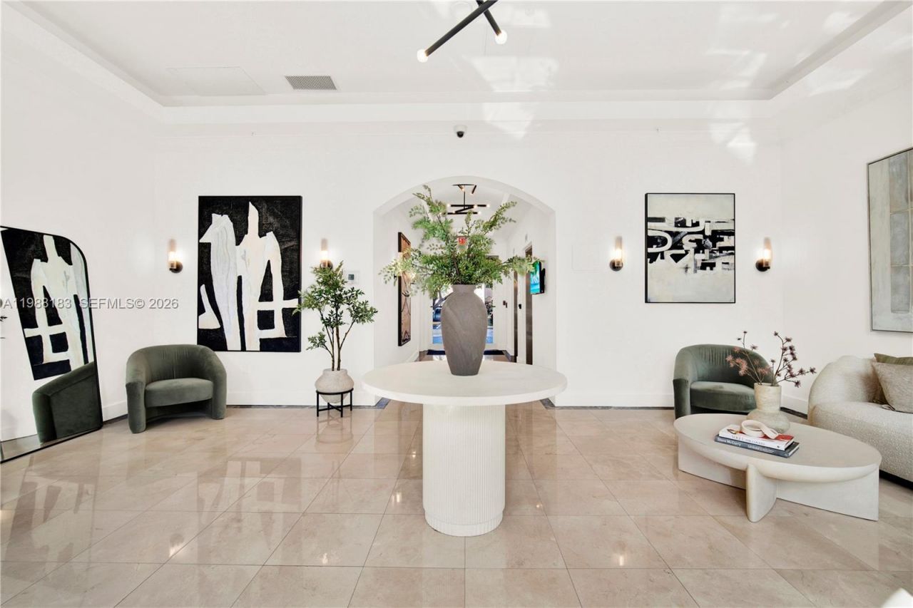 9021 SW 94th St, Unit 308, Miami, FL 33176 Photo