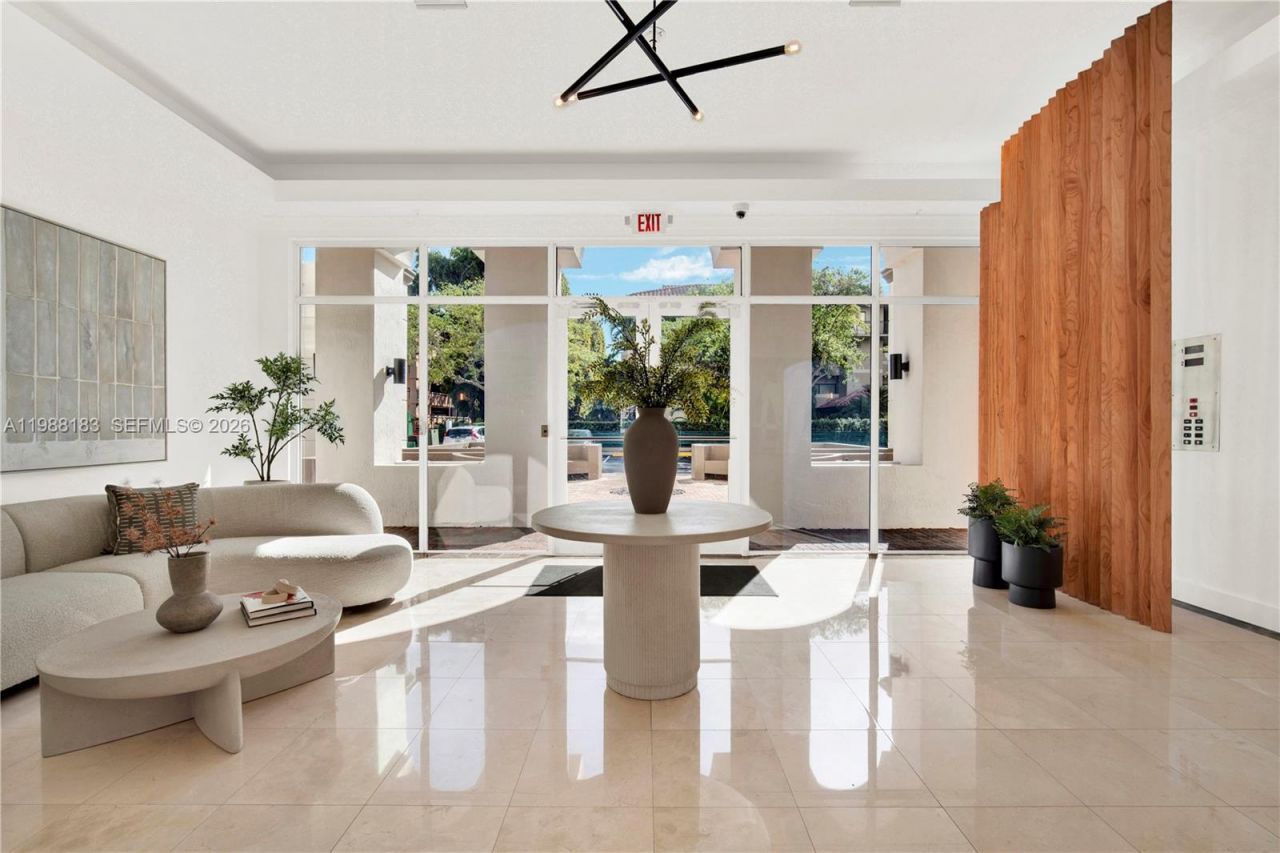 9021 SW 94th St, Unit 308, Miami, FL 33176 Photo