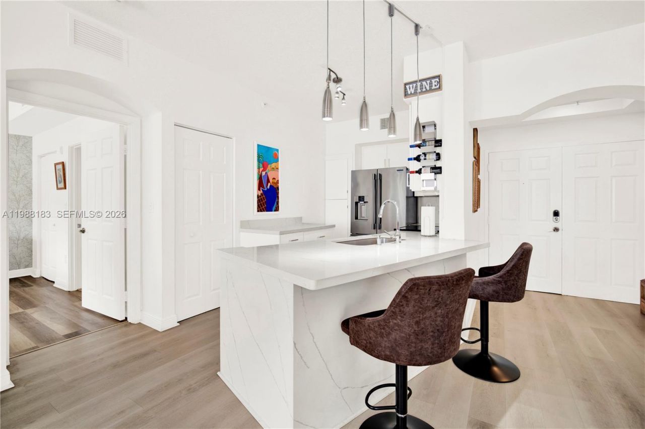 9021 SW 94th St, Unit 308, Miami, FL 33176 Photo