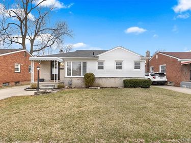 358 Greenwood Street, Inkster, MI 48141