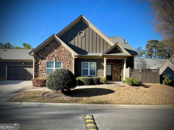 212 Glens Loop, Woodstock, GA 30188