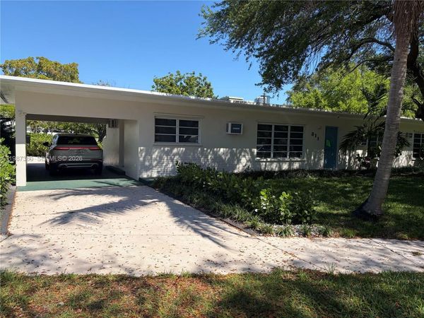 311 SW 11th Ct , Fort Lauderdale, FL 33315