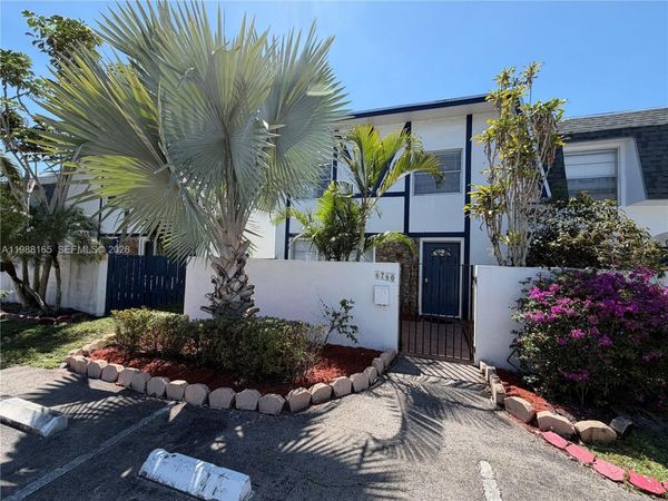 6760 SW 40th St , Unit 41, Davie, FL 33314