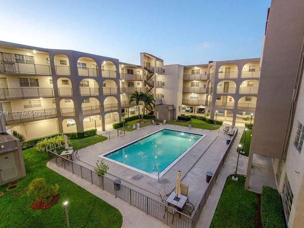 6215 W 20th Ave, Unit 320, Hialeah, FL 33012