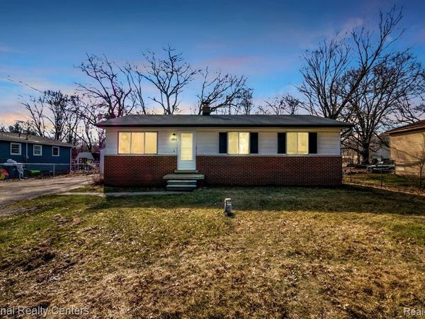 5691 Lake Grove Drive, White Lake Twp, MI 48383