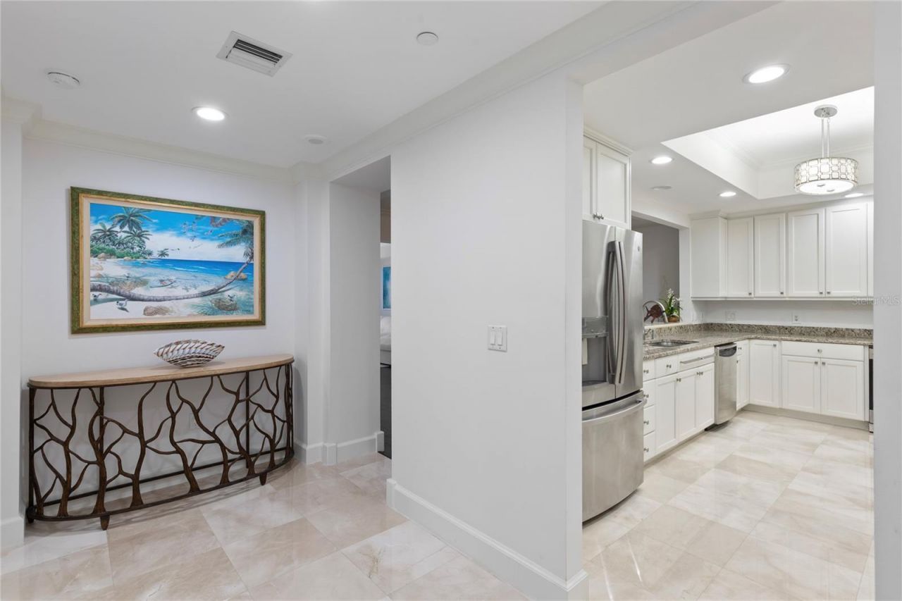 300 Beach Drive Ne, Unit 302, Saint Petersburg, FL 33701 Photo