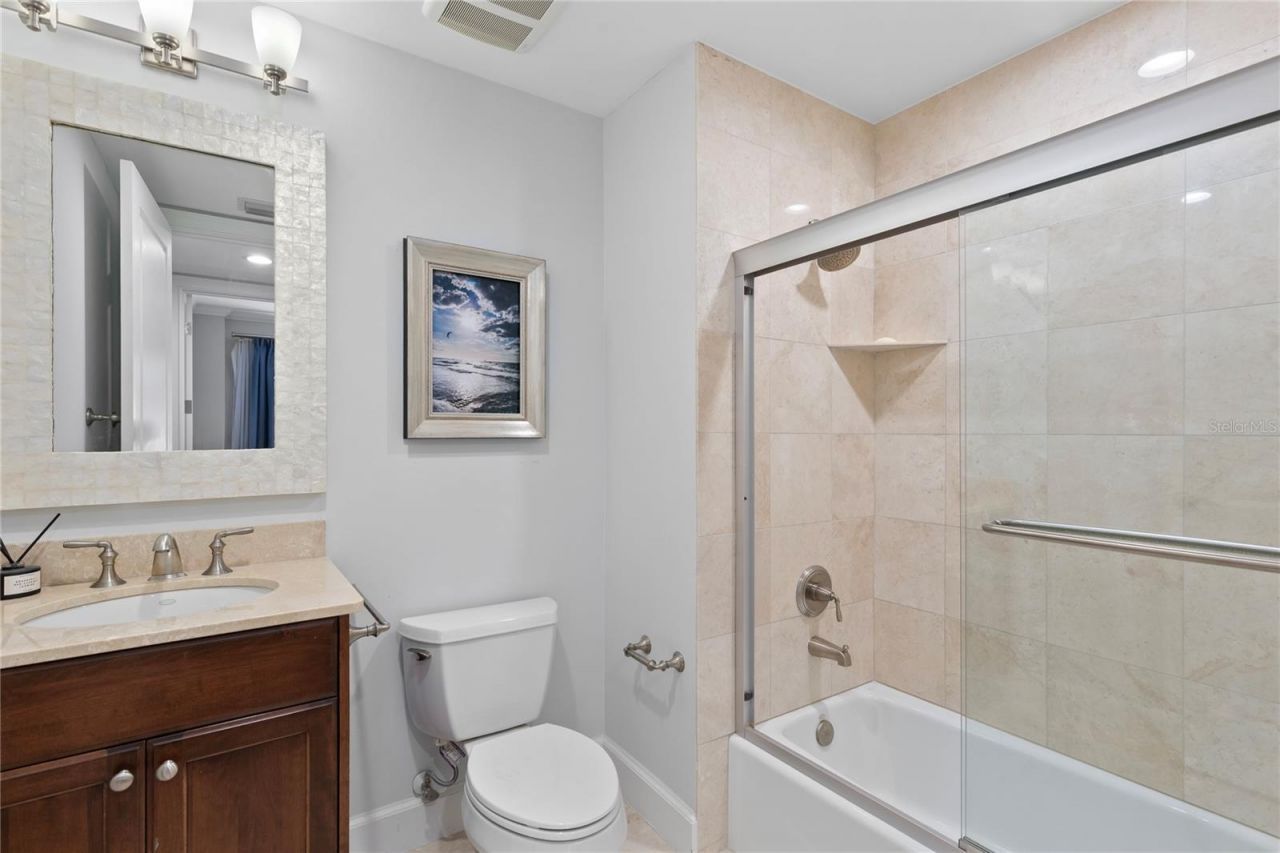 300 Beach Drive Ne, Unit 302, Saint Petersburg, FL 33701 Photo