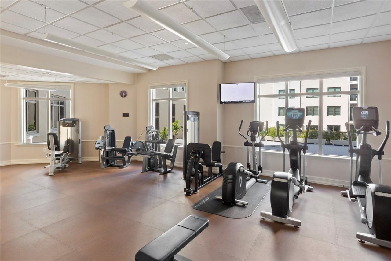 300 Beach Drive Ne, Unit 302, Saint Petersburg, FL 33701 Photo