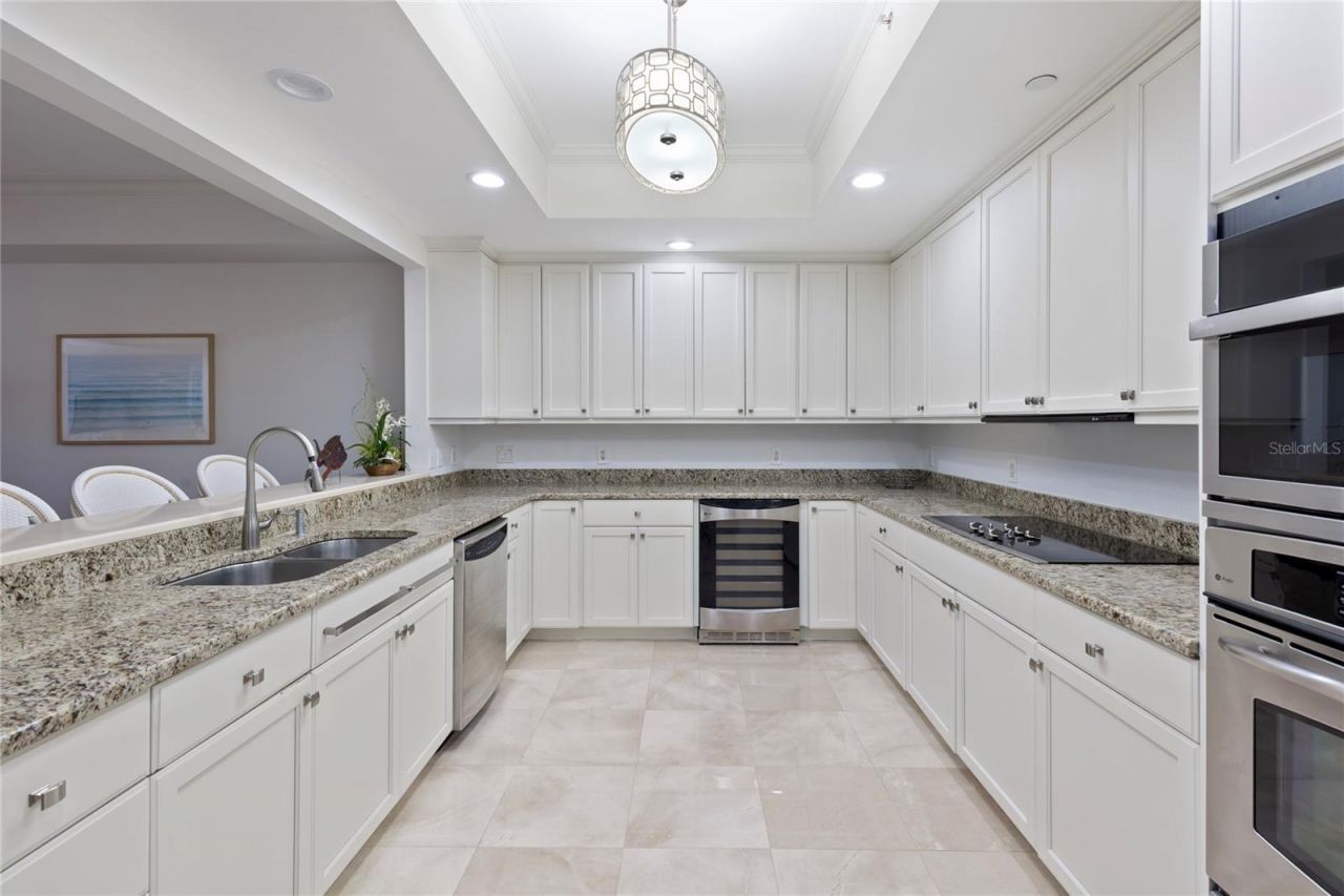 300 Beach Drive Ne, Unit 302, Saint Petersburg, FL 33701 Photo