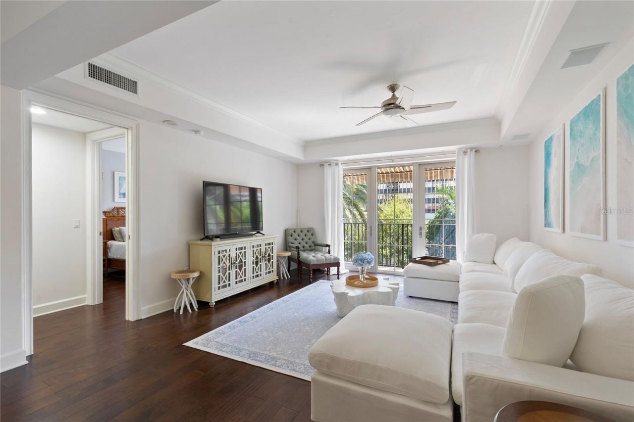 300 Beach Drive Ne, Unit 302, Saint Petersburg, FL 33701 Photo