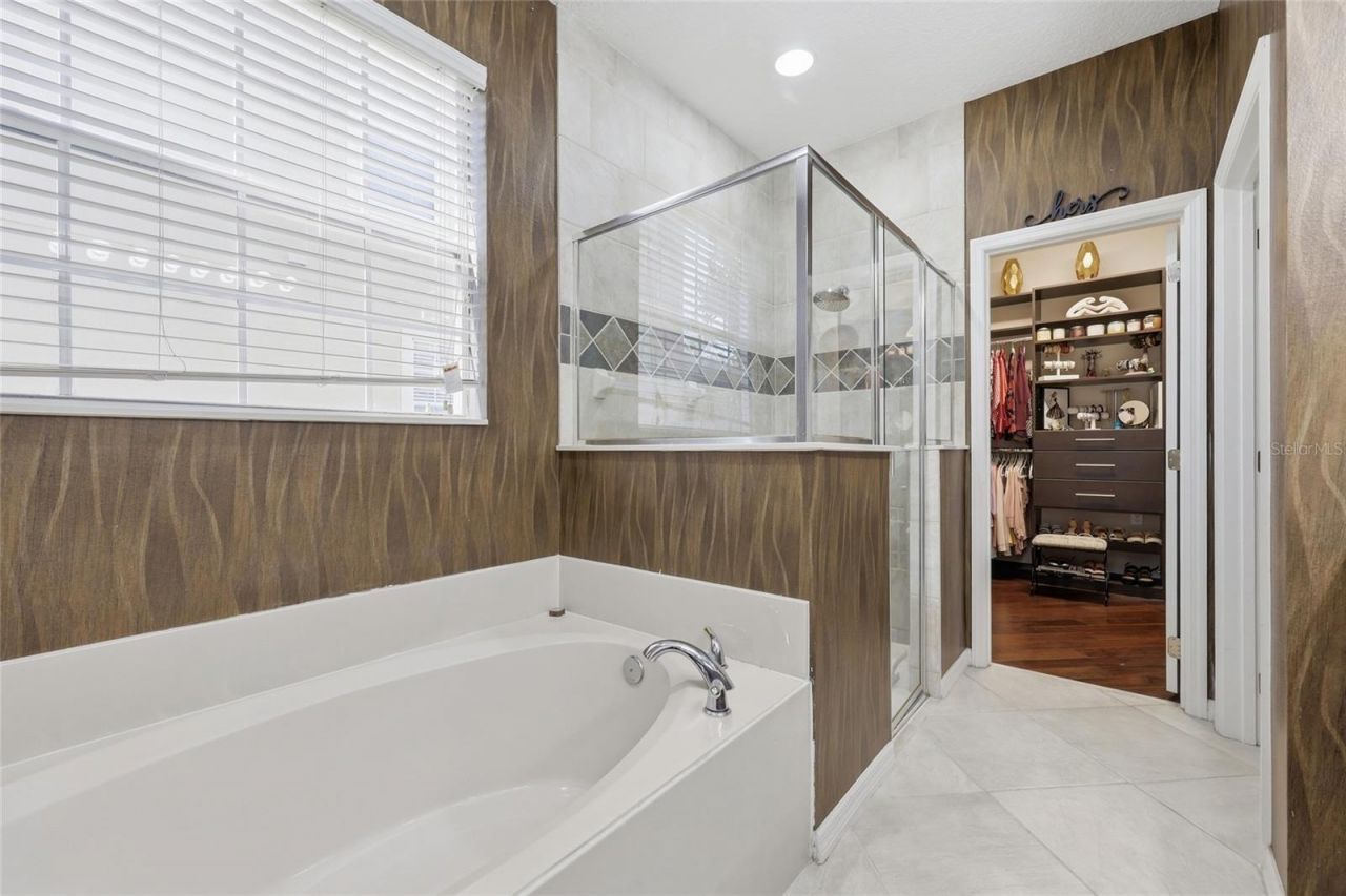 9168 Lake Avon Drive, Orlando, FL 32829 Photo