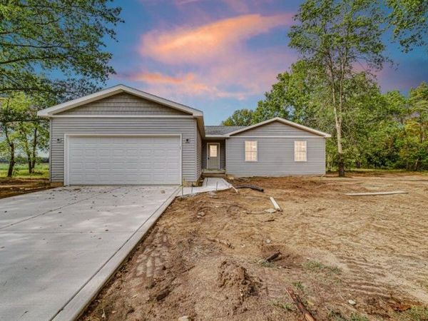 301 Malvern Road, Kingsford Heights, IN 46346