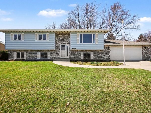 12632 Patnoe Drive, St. John, IN 46373