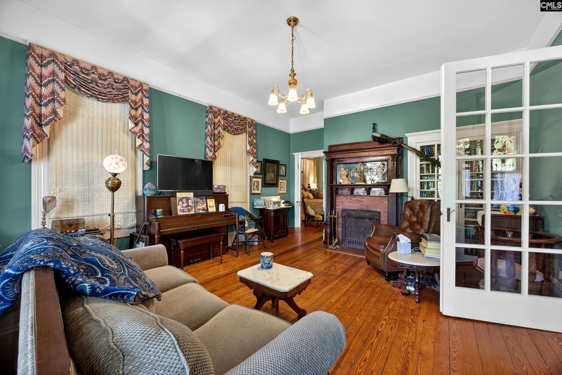 121 N Dew Street Photo 18