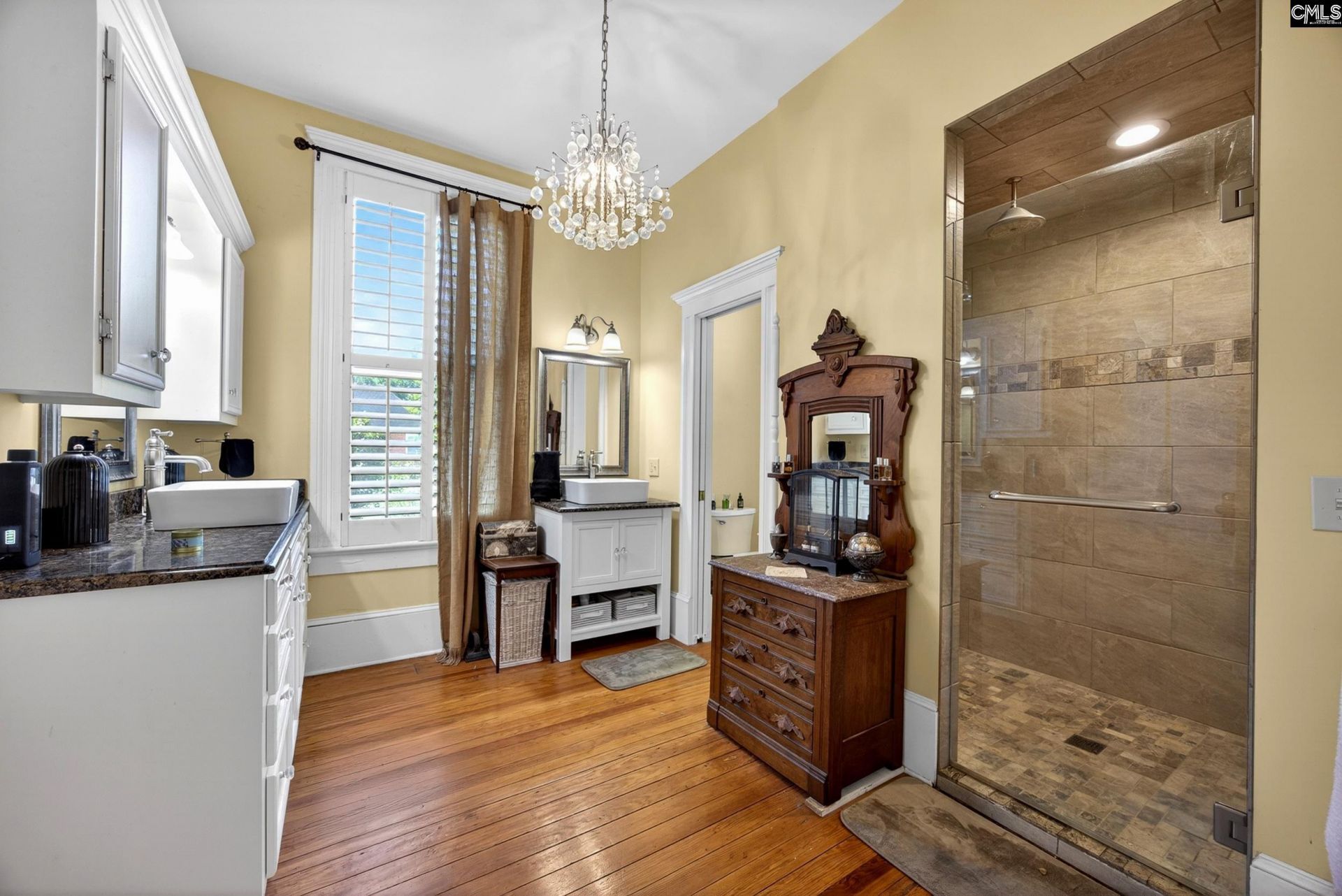 121 N Dew Street Photo 22