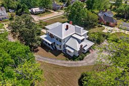 121 N Dew Street photo 4