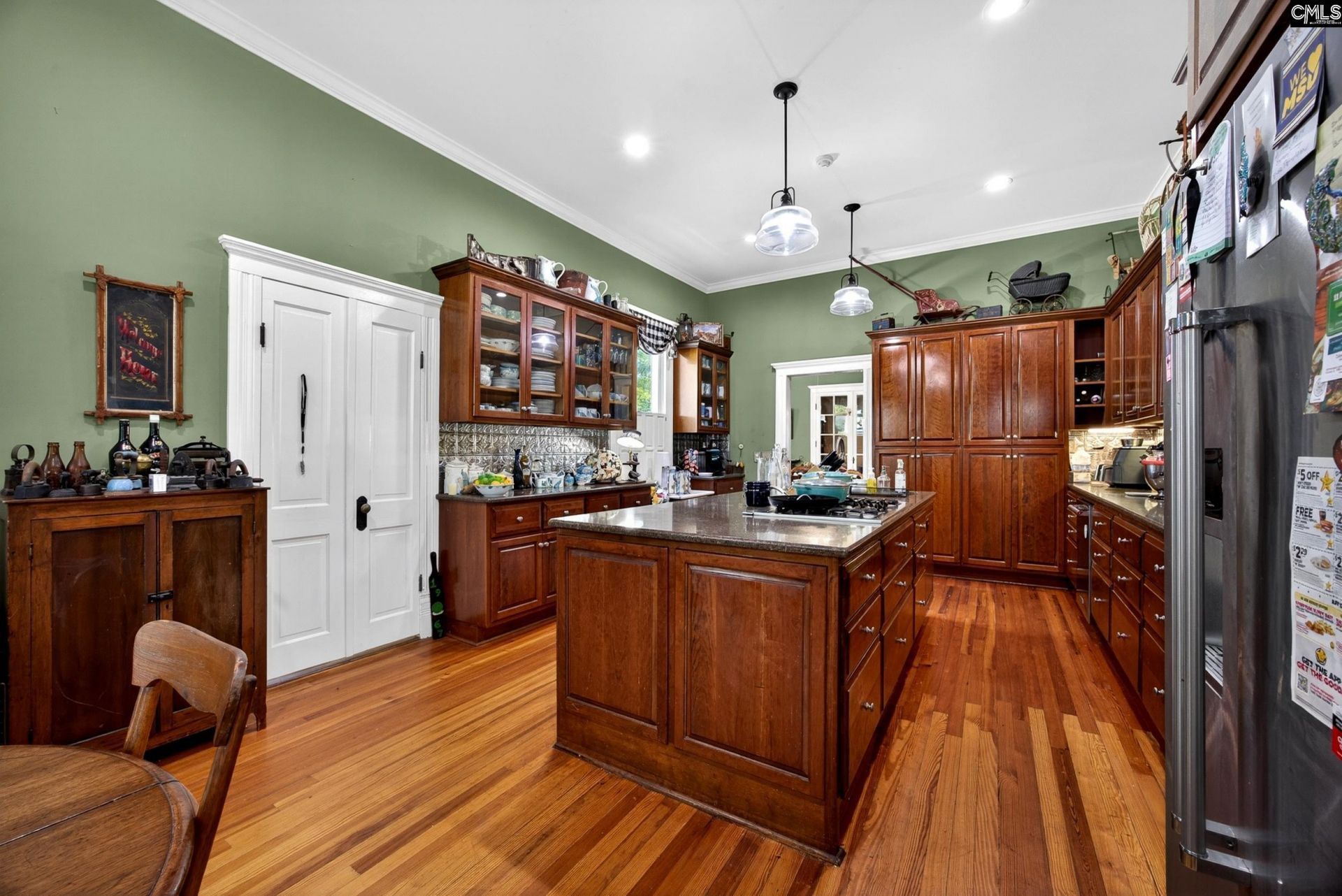 121 N Dew Street Photo 30