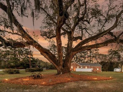 4454 Cottageville Highway, Round O, SC 29474