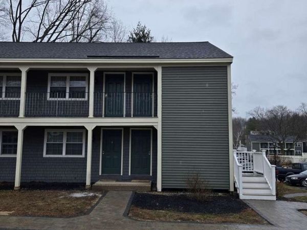 88 Cricketbrook, Dover, NH 03820