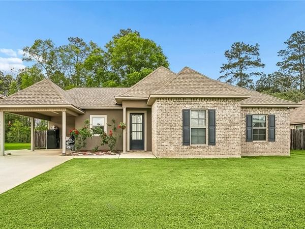 18231 FOX HOLLOW Loop, Hammond, LA 70401