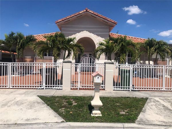 661 NE 4th Pl , Hialeah, FL 33010