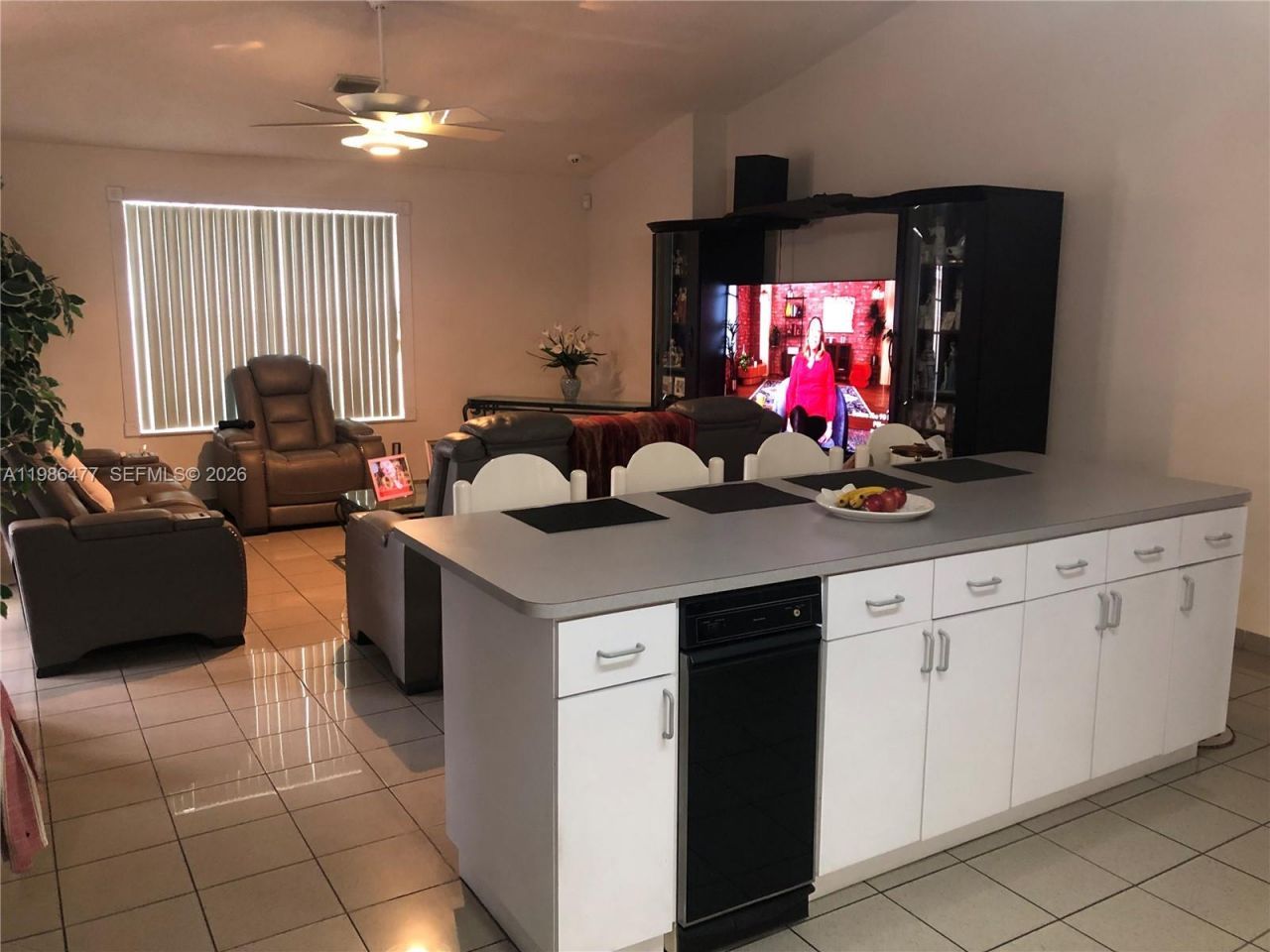 661 NE 4th Pl , Hialeah, FL 33010 Photo