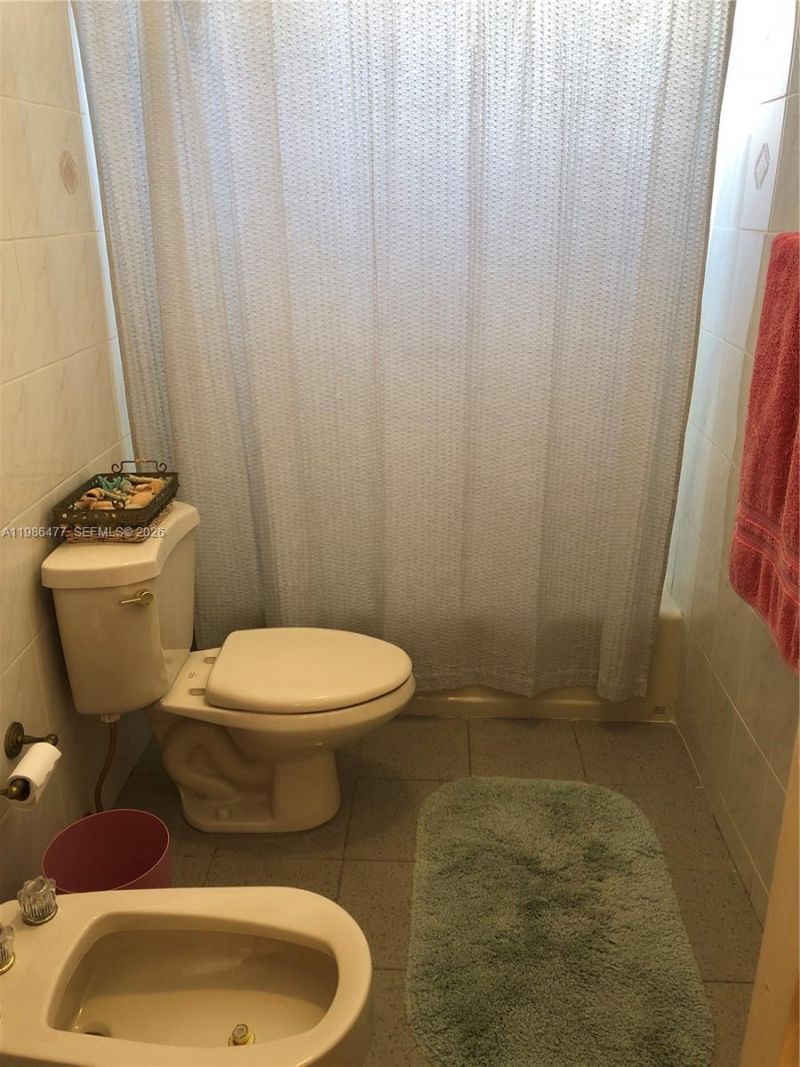 661 NE 4th Pl , Hialeah, FL 33010 Photo