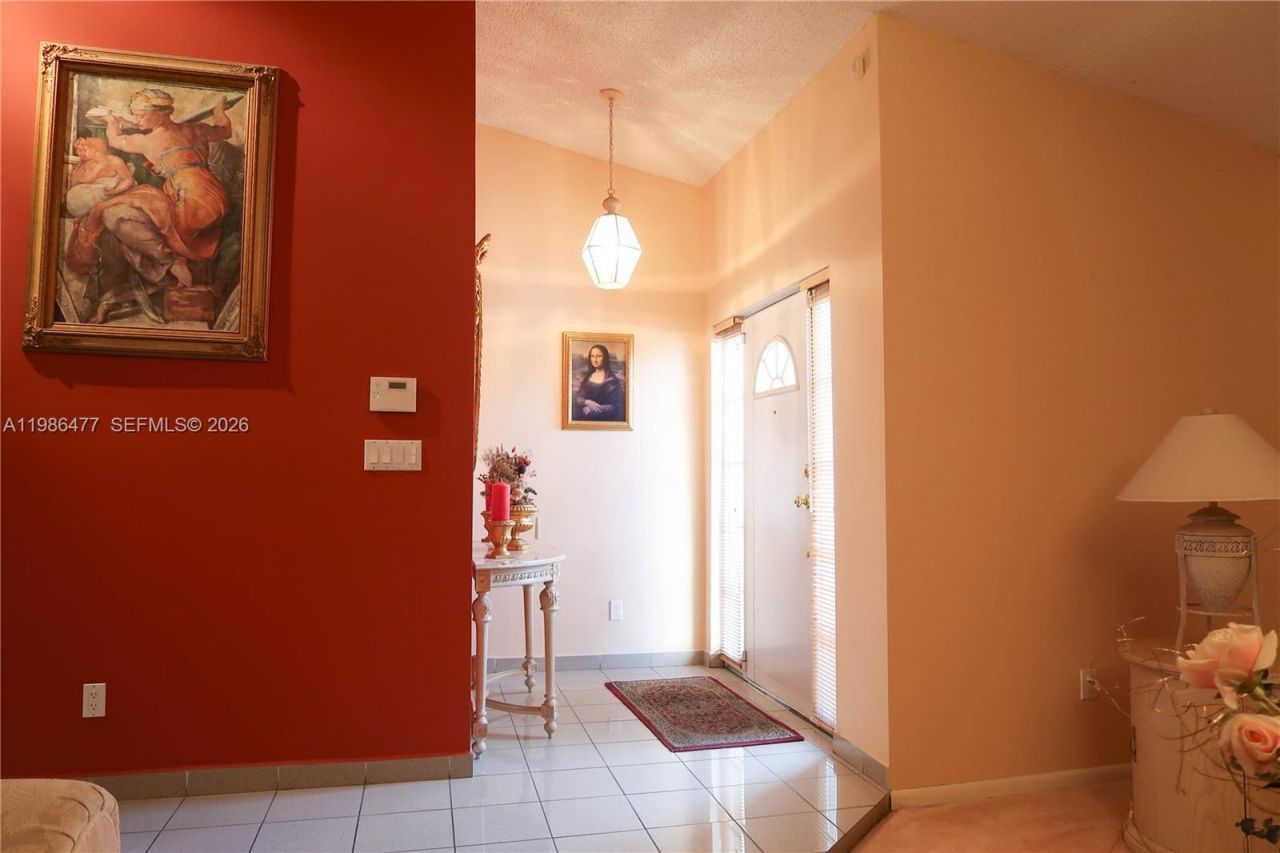 661 NE 4th Pl, Hialeah, FL 33010 Photo